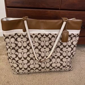 Coach Signature Tote